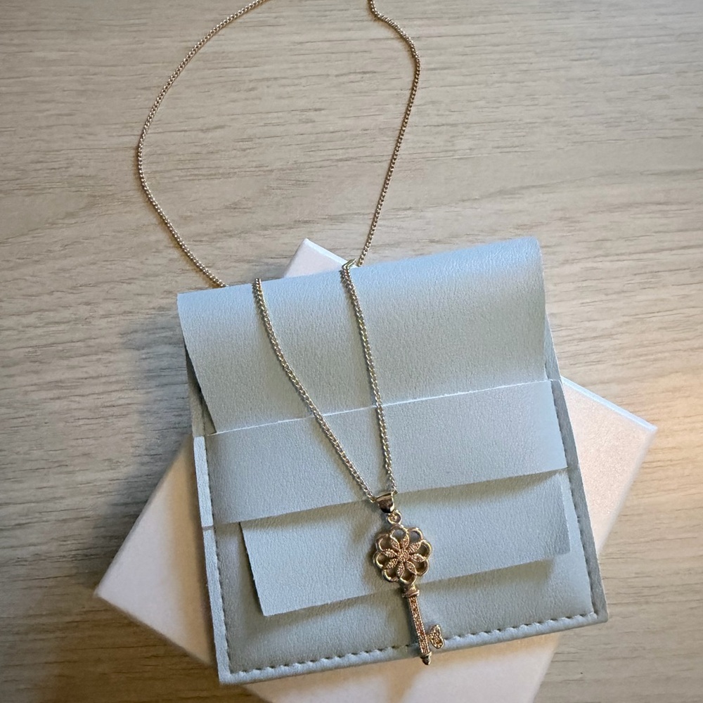 Gold Key Pendant Necklace - Women's Accessories